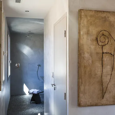 La Loge De Mer, Urbain *