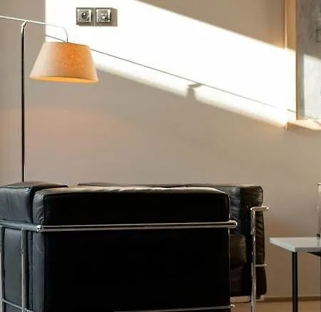 La Loge De Mer, Urbain Perpinhã