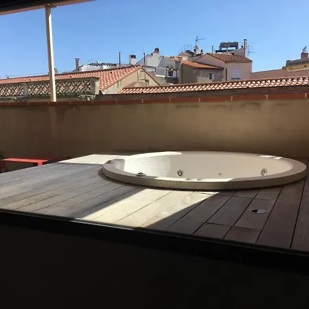 La Loge De Mer, Urbain 4*