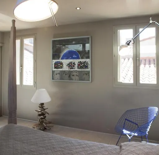 Pensión La Loge De Mer, Urbain 4*