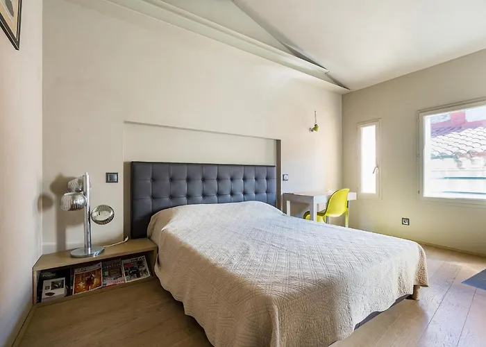 Pensión La Loge De Mer, Urbain