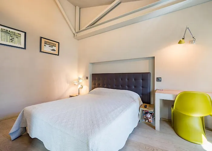 La Loge De Mer, Urbain Pensjonat